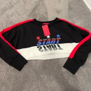 Signature 8 Star Print Cropped Long Sleeve